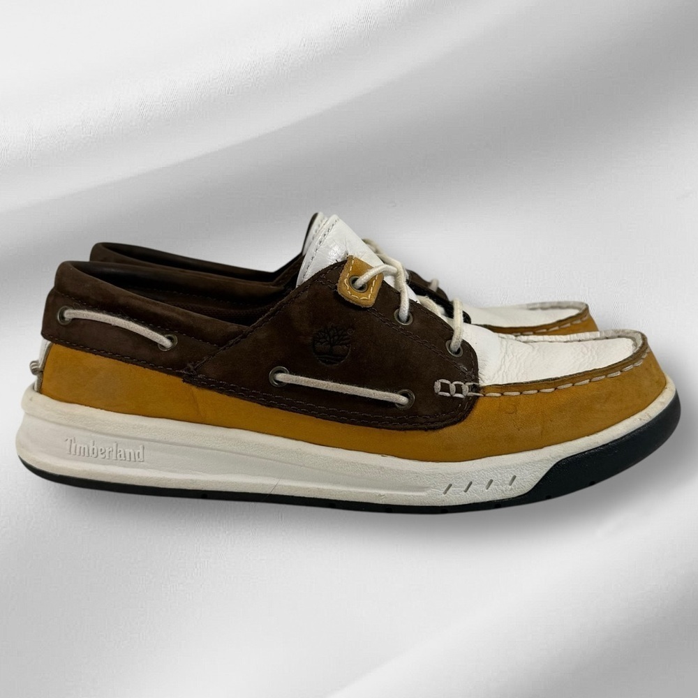 Women’s Timberland leather boat shoes size 8